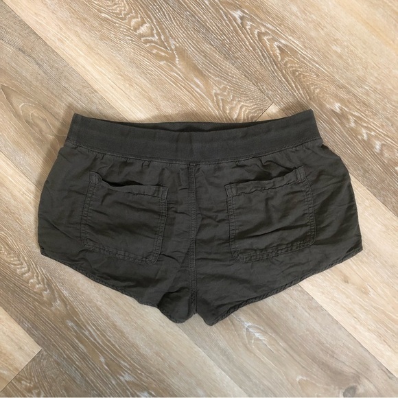 𝅺Aritzia Community Axiom Olive Green Cotton Shorts - Picture 4 of 5